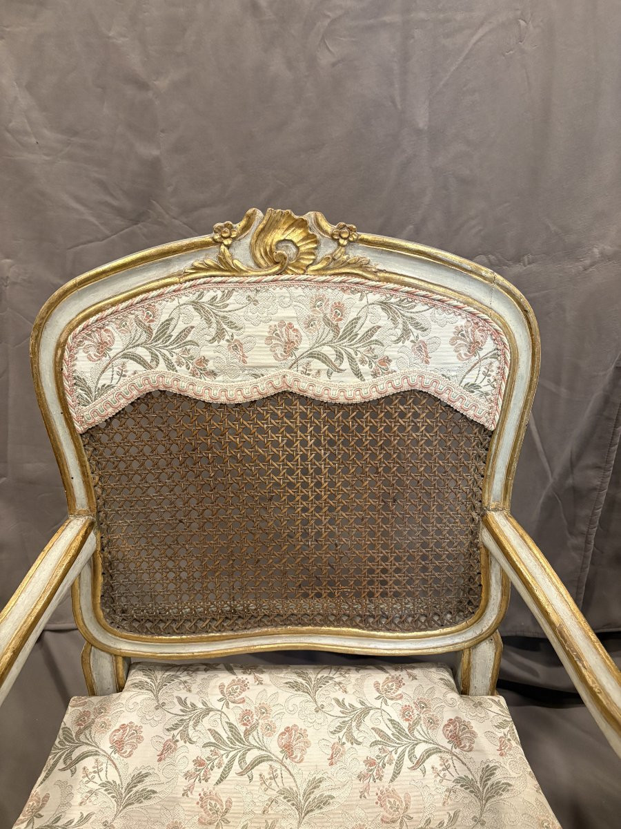 Paire de fauteuils en bois laqué et doré-photo-3