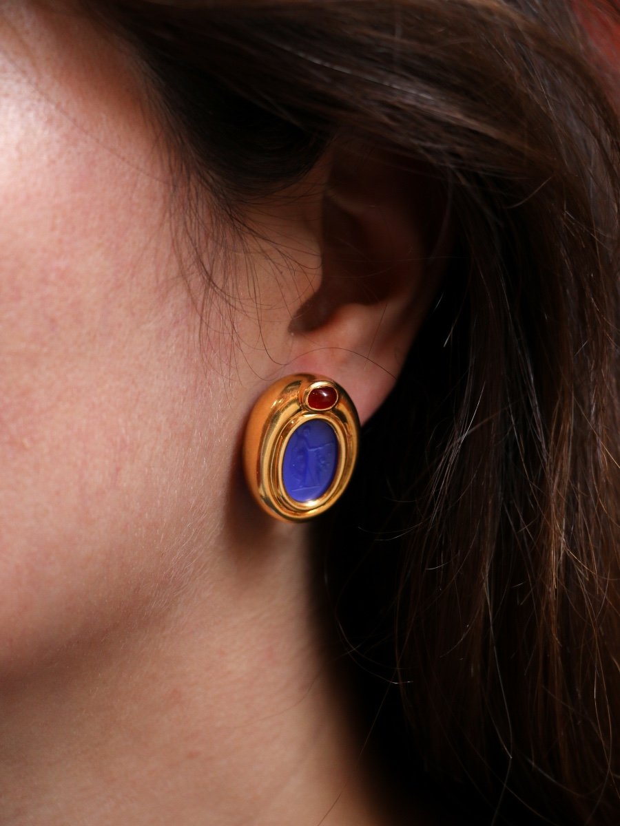 Vintage Gold Ear Clips, Blue Glass Intaglio And Carnelian-photo-2