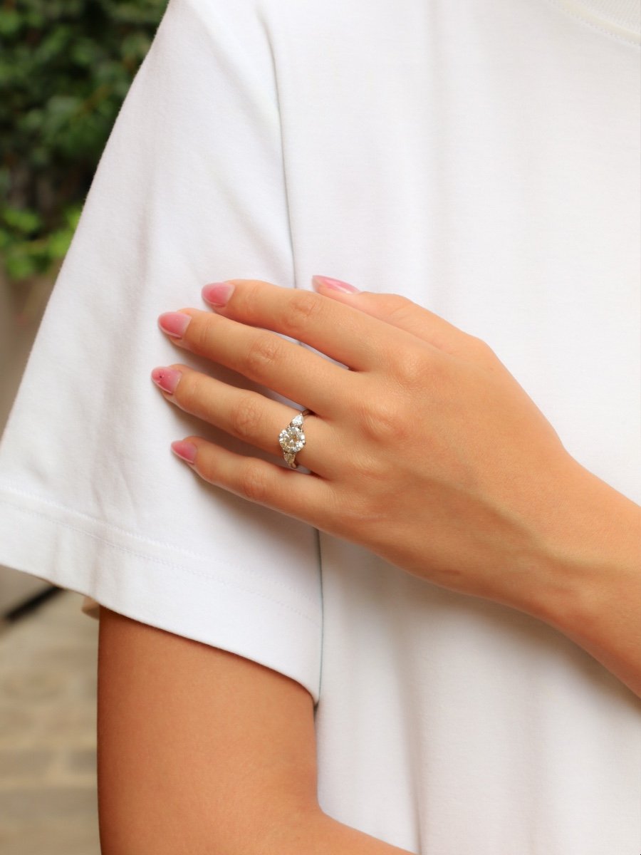 Bague Trilogie Or Blanc Diamant Rond 2.07 Ct Diamants Poires-photo-3
