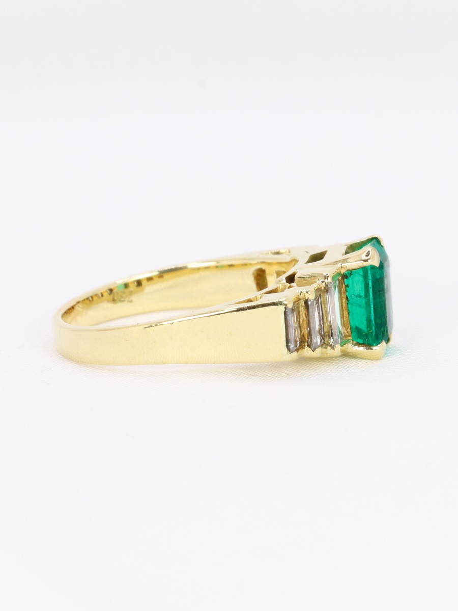 Muzo 1.9 Carat Art Deco Yellow Gold Ring With Colombian Emerald Diamonds-photo-5