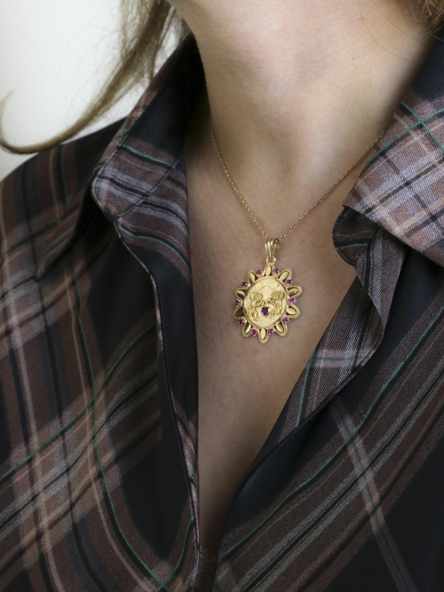 Pendentif or jaune rubis "Il bat pour toi" grand modèle-photo-1