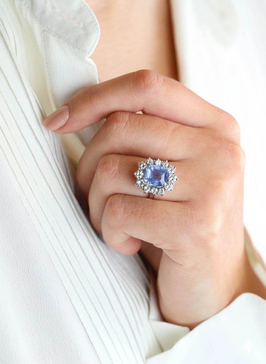5-carat Sapphire And Diamond Cluster Ring-photo-2