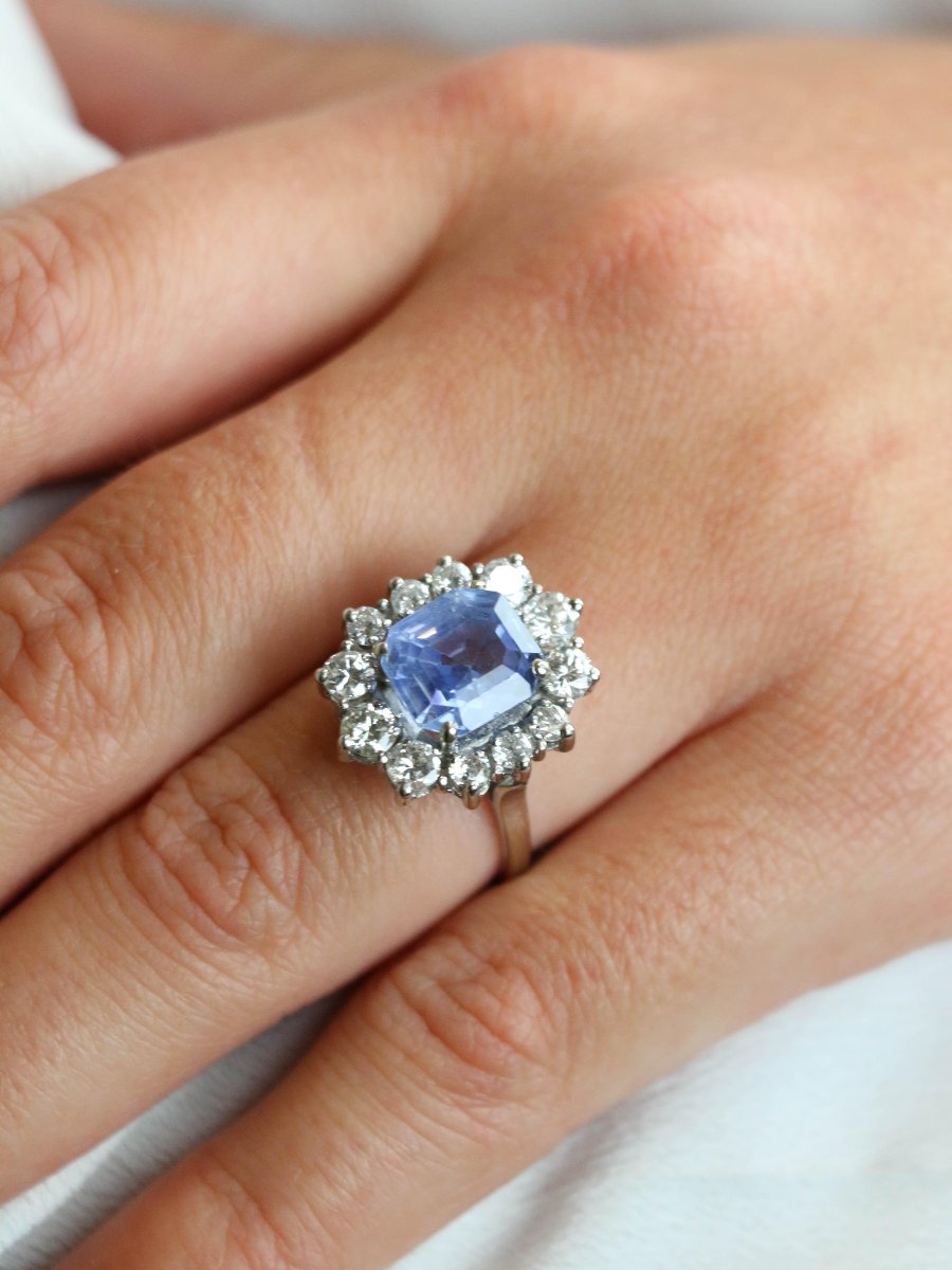 5-carat Sapphire And Diamond Cluster Ring-photo-3