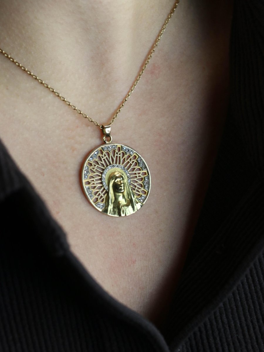 Vernon Art Nouveau Virgin Medal In Yellow Gold With Rose-cut Diamonds-photo-2
