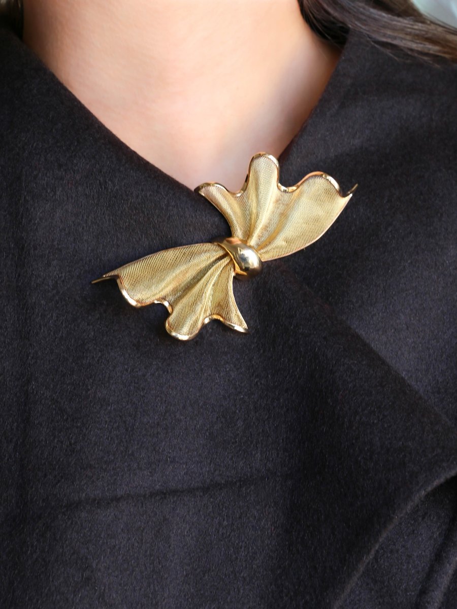 Yellow Gold Bow Tie Brooch-photo-2