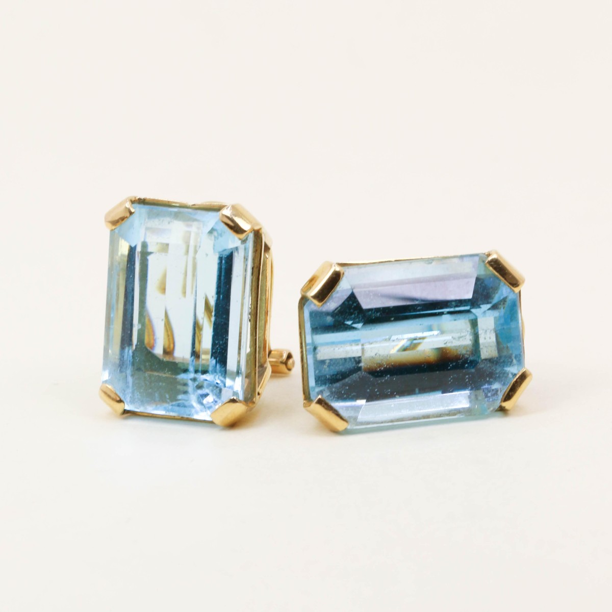 Boucles d'oreilles or jaune aigue marine 30 carats