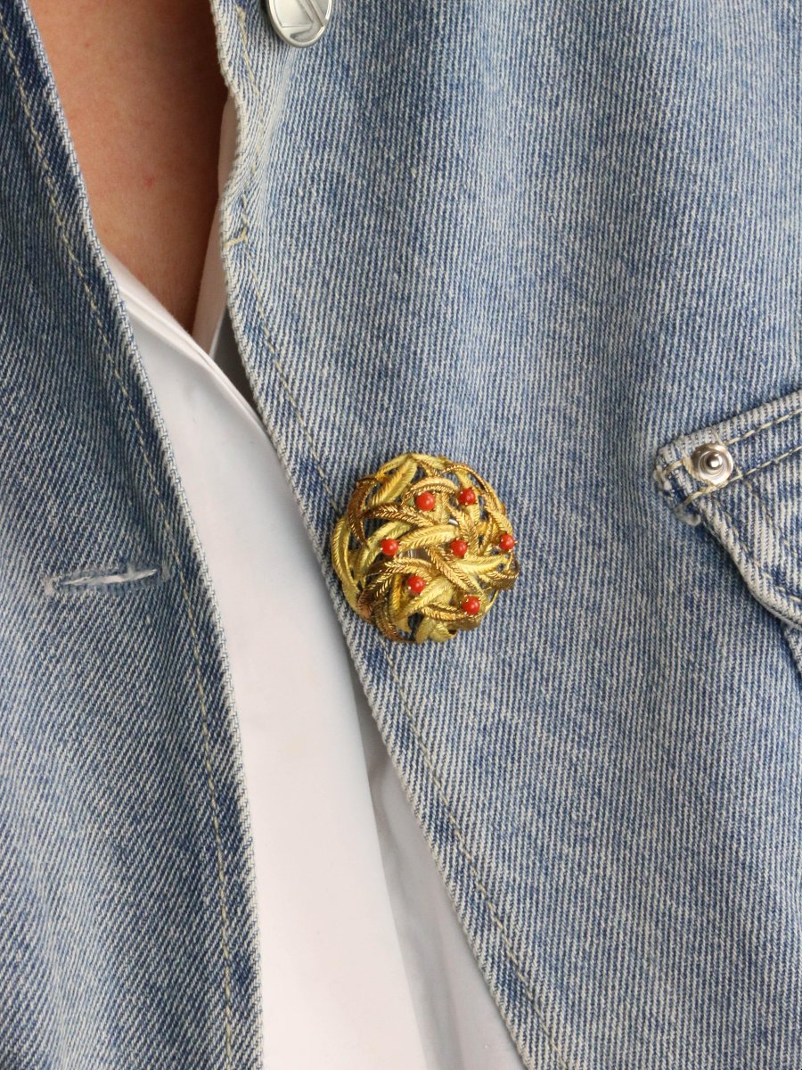 Yellow Coral Gold Leaf Brooch-photo-3