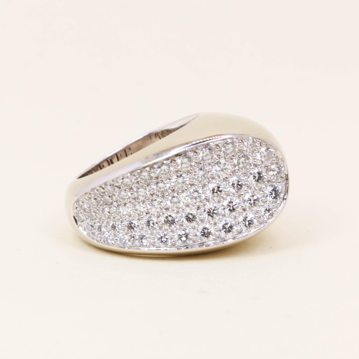 Fred-candy Ring In White Gold With Diamonds