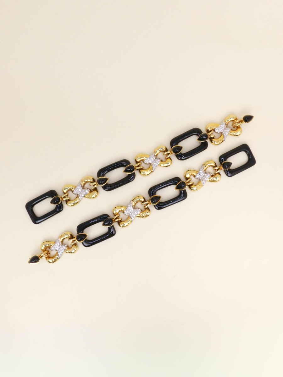 Yellow Gold Transformation Necklace With Onyx And Diamonds-photo-3