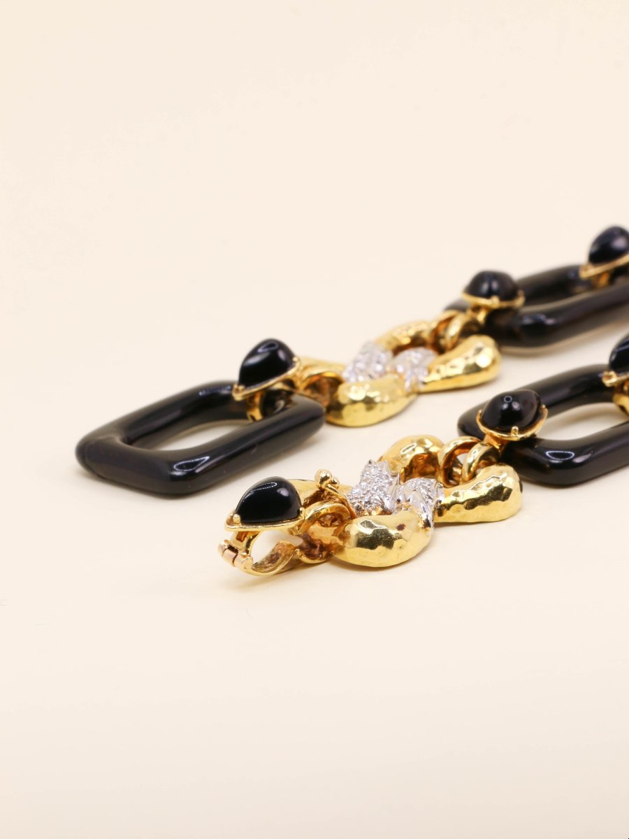 Yellow Gold Transformation Necklace With Onyx And Diamonds-photo-1