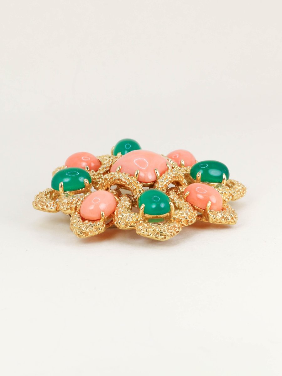 Van Cleef & Arpels Delphos Pendant Brooch Yellow Gold Coral Chrysoprase-photo-1