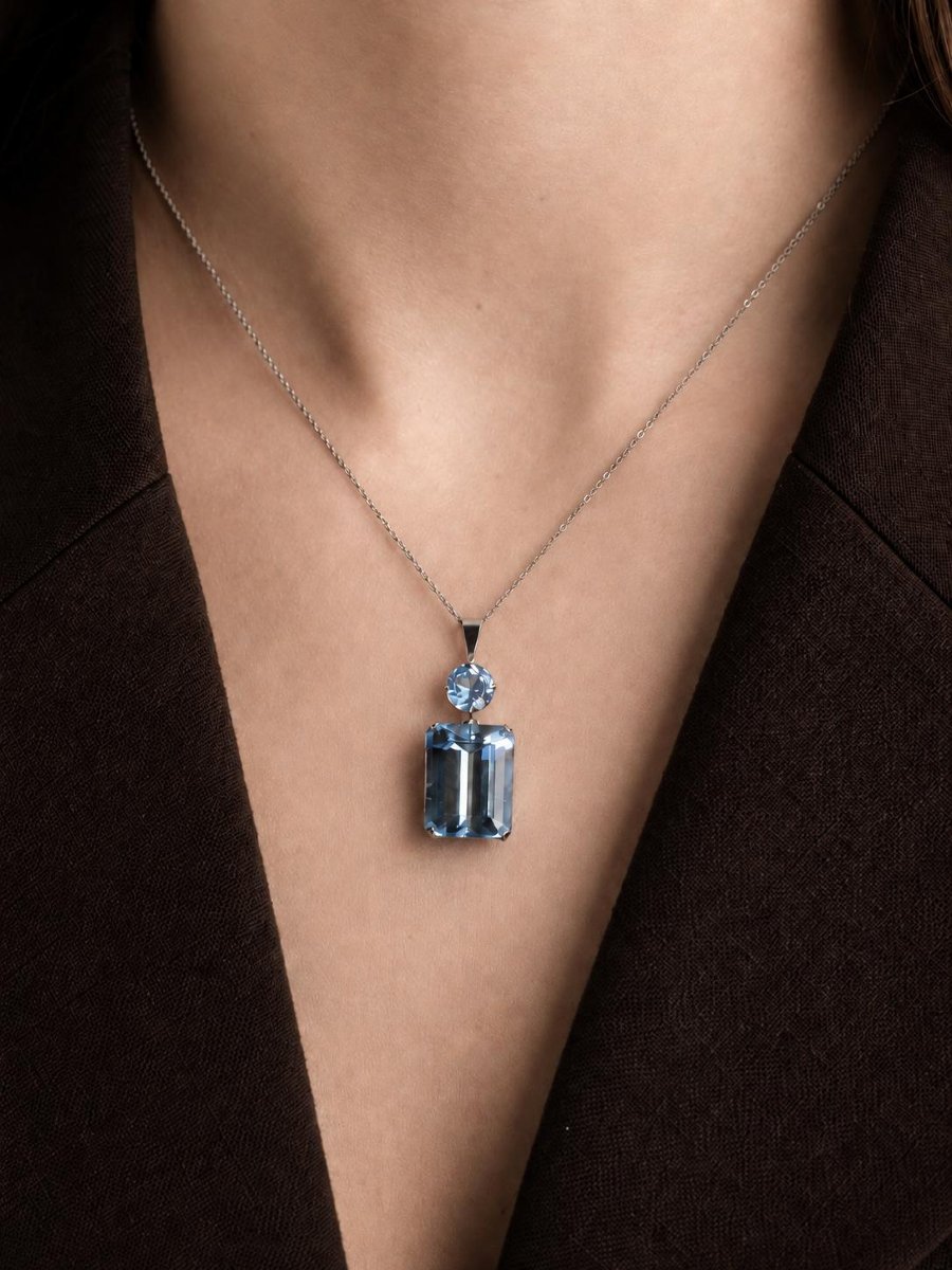 White Gold Aquamarine Pendant 23 Carats-photo-2