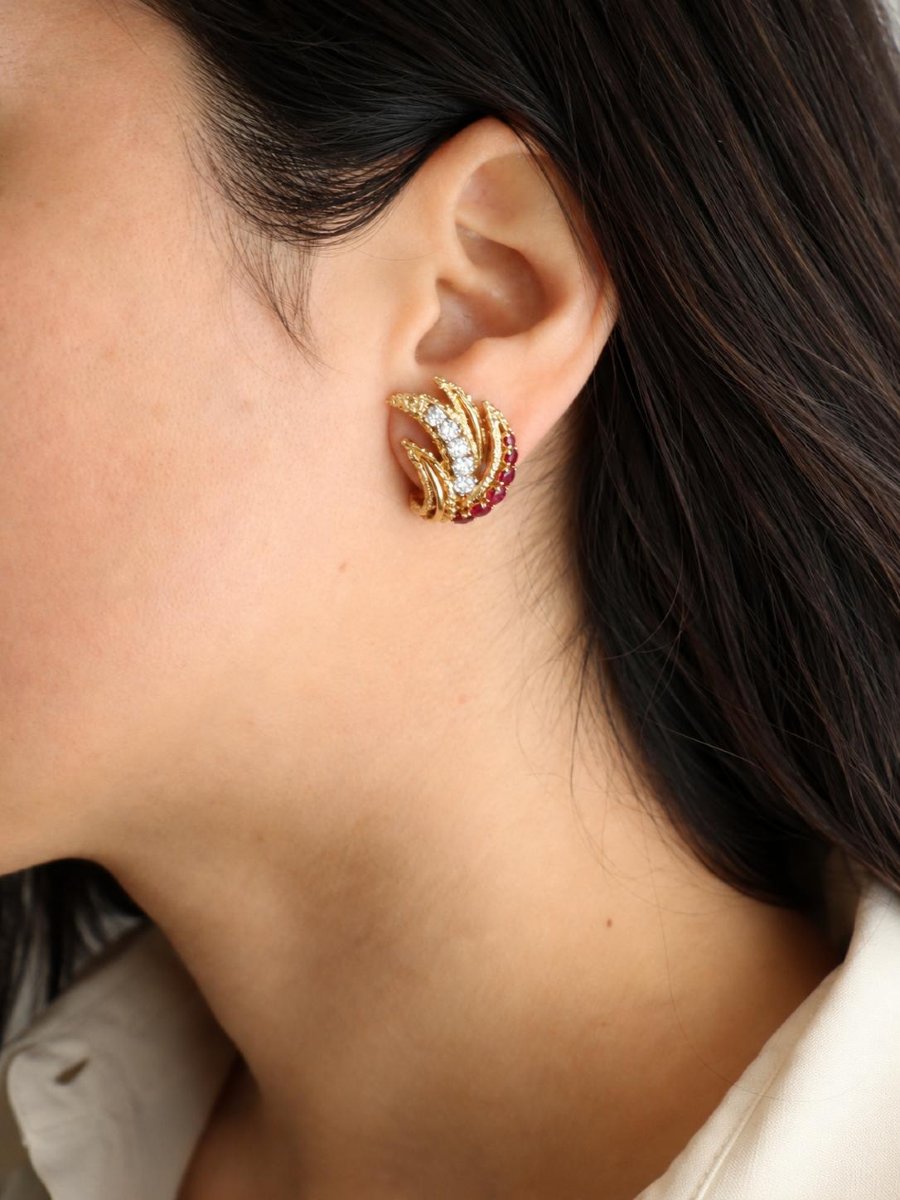 VAN CLEEF & ARPELS Boucles d'oreilles Feuilles or jaune rubis diamants-photo-2