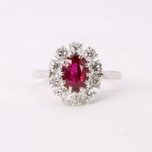 Bague Marguerite Or Blanc Rubis Ovale Diamants