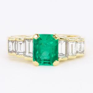 Bague Art Deco or jaune diamants emeraude colombienne Muzo 1,9 carat