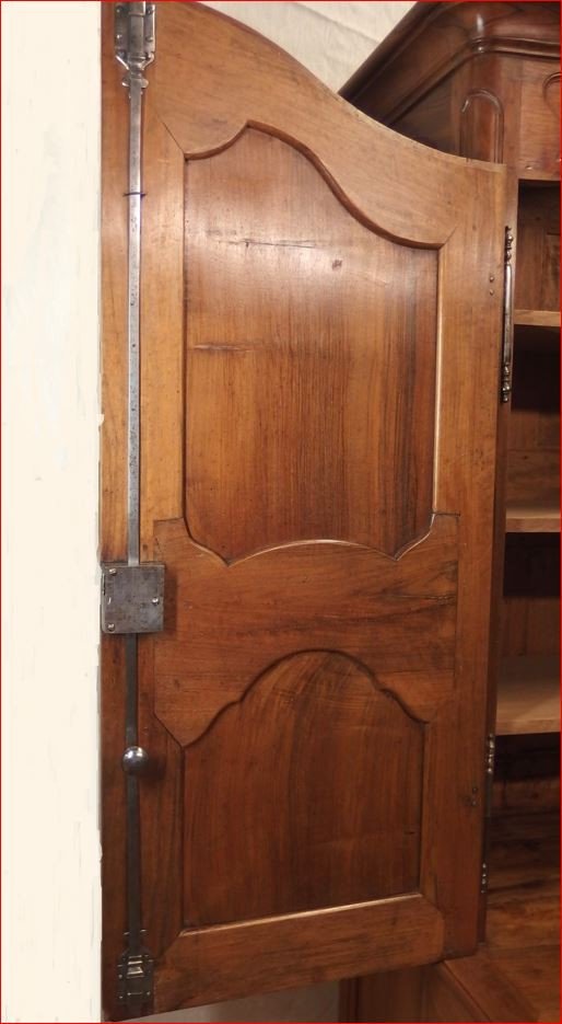 Two Body Sideboard In Walnut 18th Century.-photo-7