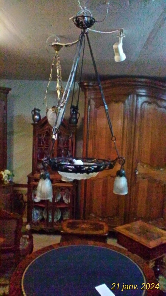 Art Deco Type Pendant Lamp, Tulips And Molded White Glass Basin