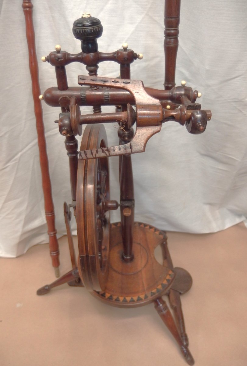 Cherry Wood And Marquetry Spinning Wheel.-photo-4