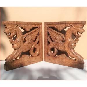 Sculpture Of Dragons In Oak (decoration).