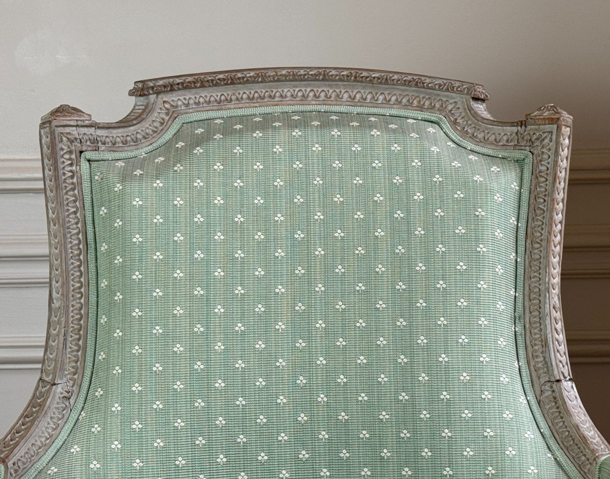 An 18th Century Louis XVI Armchair-photo-4