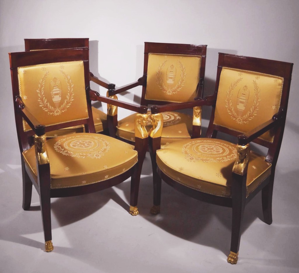 Salon Empire, 4 Fauteuils Et Une Banquette, Début XIXe