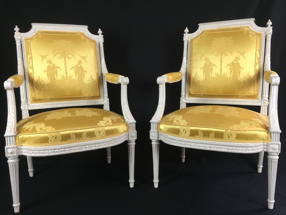 Paire De Fauteuils Louis XVI Par Chevigny, XVIIIe Siècle