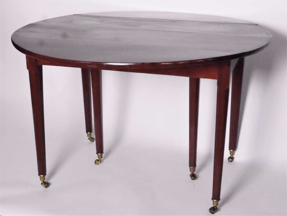 A Louis XVI Mahogany Dining Table, Late 18th Century