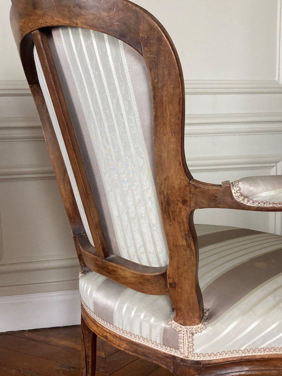 A Louis XV Period Armchair, 18th Century-photo-3