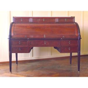 A Louis XVI Period All-faced Cylinder Desk In Mahogany, 18th Century