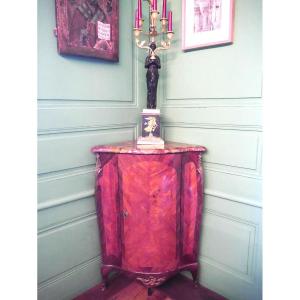 Paire d'encoignures d'époque Louis XV, XVIIIe