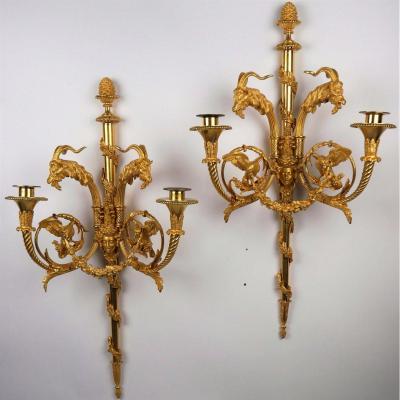 Paire d'Appliques d'époque Louis XVI Par Gouthière Ou Thomire, Fin XVIIIe