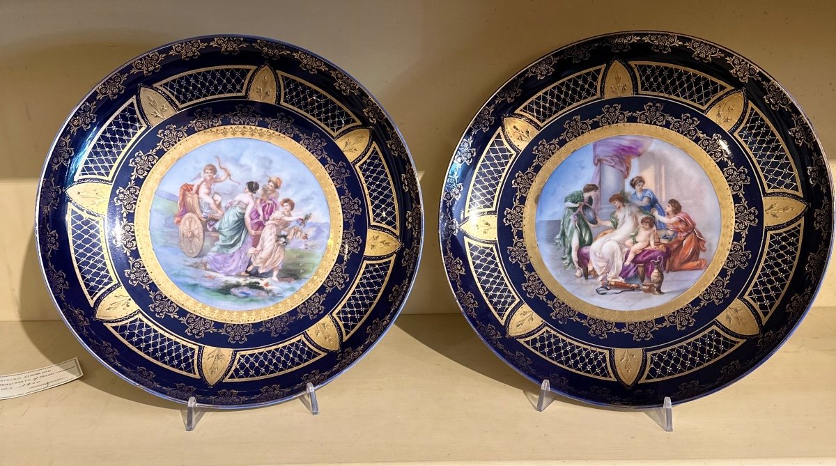 Pair Of Austrian Plates, In Porcelain, Decorated With Gold Pigments From The Late 19th -photo-2