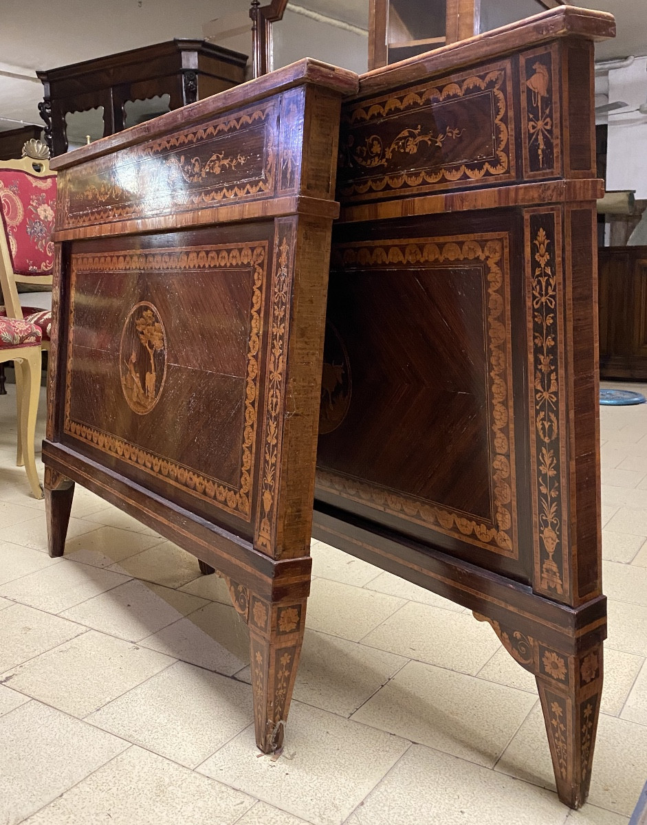 Lit Un Carré Louis XVI