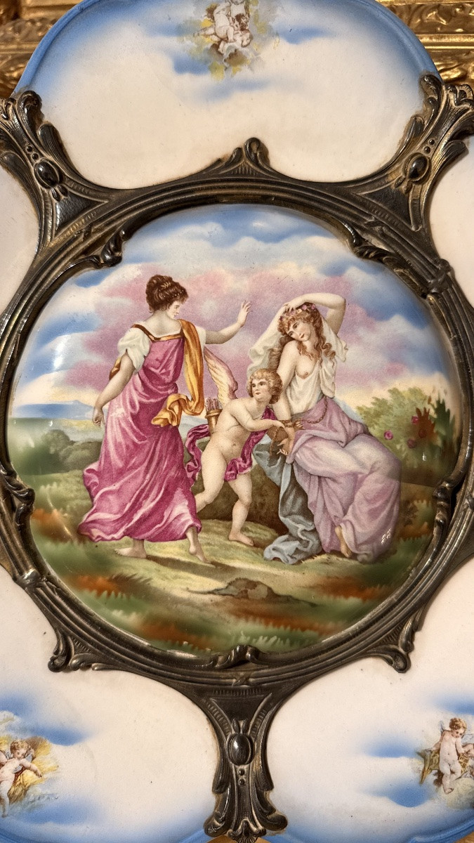 Paire d’assiettes en porcelaine de Limoges, dans le style Art Nouveau-photo-3