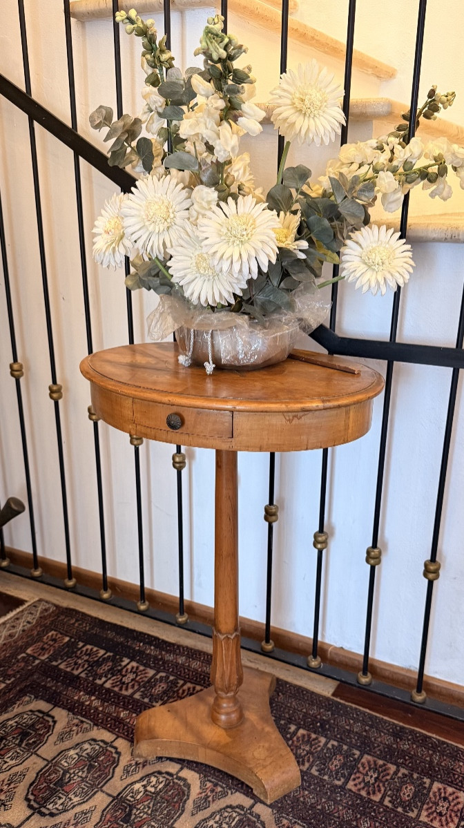 Biedermeier Table In Walnut And Cherry – Austria, C. 1830