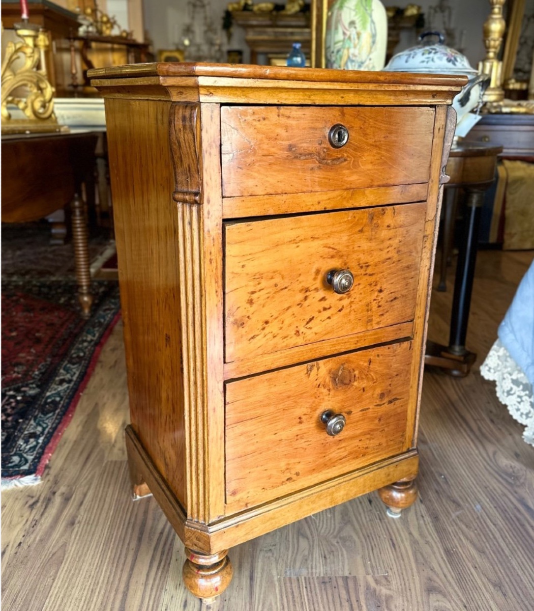Walnut Bedside Cabinet – Veneto, Mid-19th Century