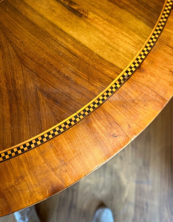Round Walnut Table With Inlays – Central Italy, Early 19th Century-photo-3