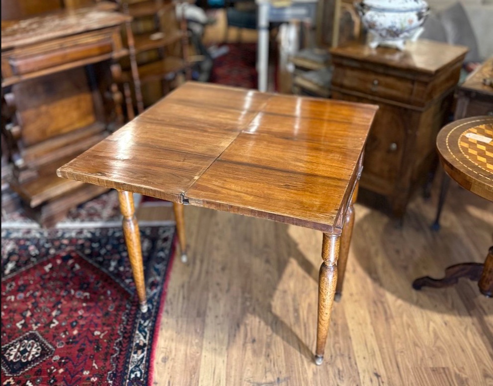 Table de jeu ancienne en noyer – Milieu du XIXᵉ siècle-photo-3