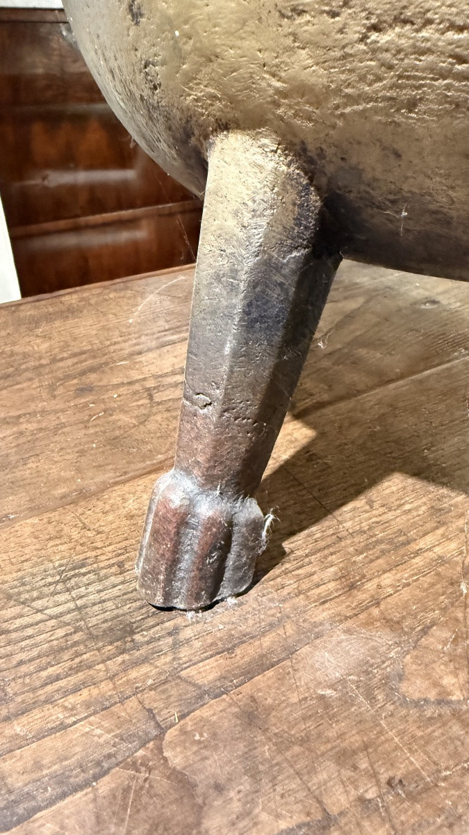 Ancien chaudron en bronze à trois pieds – XVIIIe siècle-photo-4