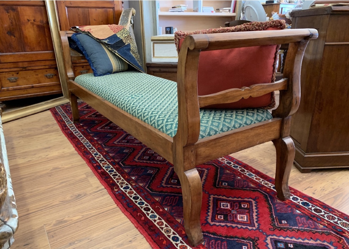 Walnut Bench / Dormeuse, Dating To The late 19th Century