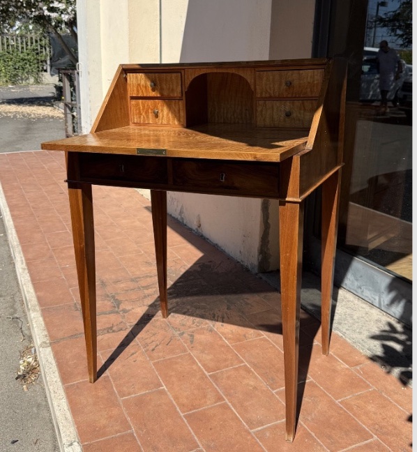 Secrétaire à abattant du XIXᵉ siècle en bois massif de noyer -photo-4