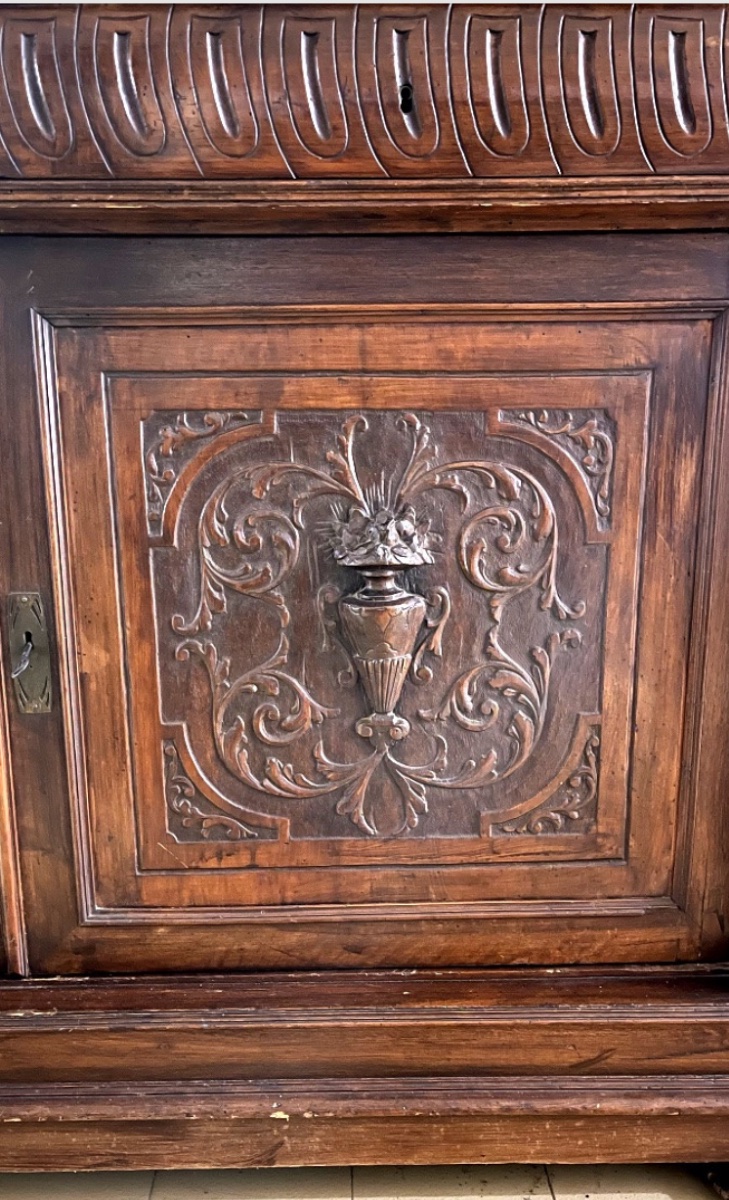 Crédence toscane à deux corps en bois massif de la fin du XIXᵉ siècle-photo-2