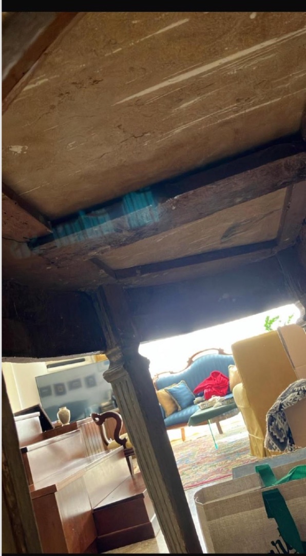 Demi-lune Console Table Of Italian Manufacture From The Late 18th Century-photo-2