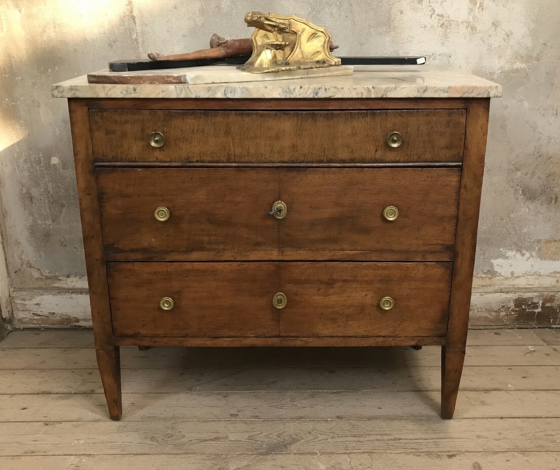 Early 19th-century Tuscan Chest Of Drawers