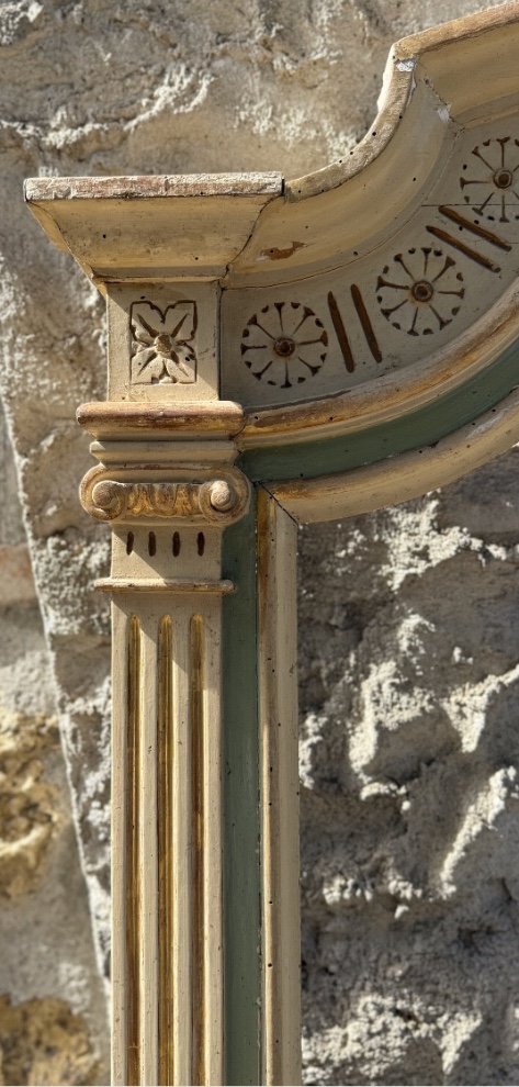 Louis XVI Style Mirror Frame, Crafted In Carved And Lacquered Wood-photo-2