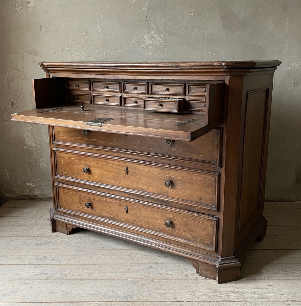 Canterano Piémontais datant De La fin Du XVIIIe – Début Du XIXe Siècle, Réalisé En noyer Massif