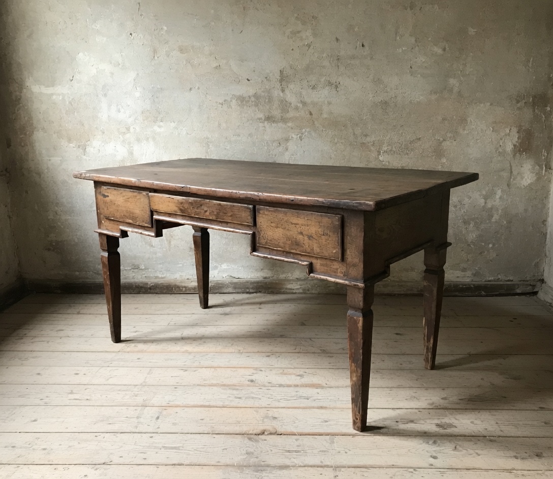 Writing Desk With Drawers In Louis XVI Style – Late 18th Century