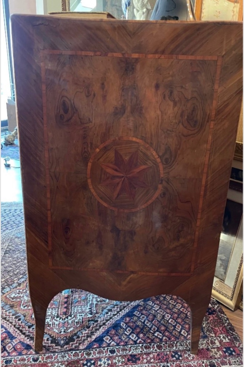 Commode napolitaine de la fin du XVIIIᵉ siècle-photo-2