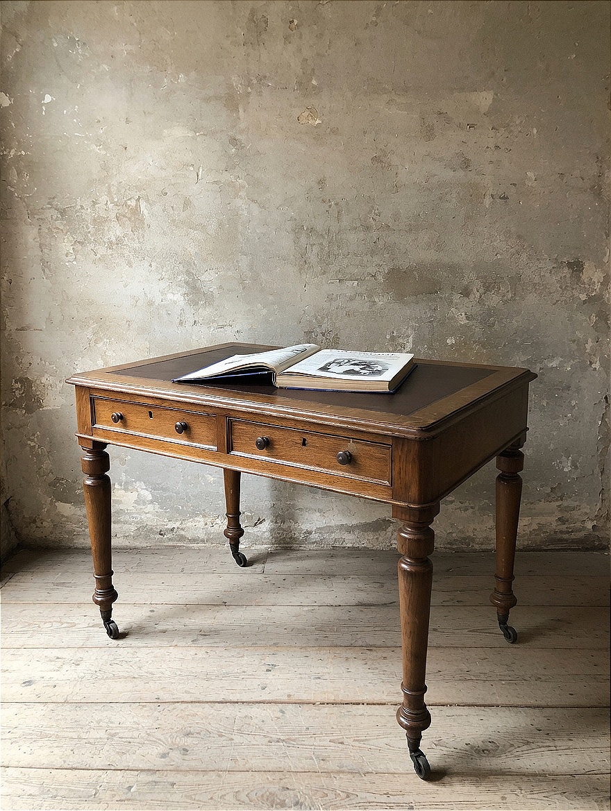 Bureau français de la fin du XIXᵉ siècle