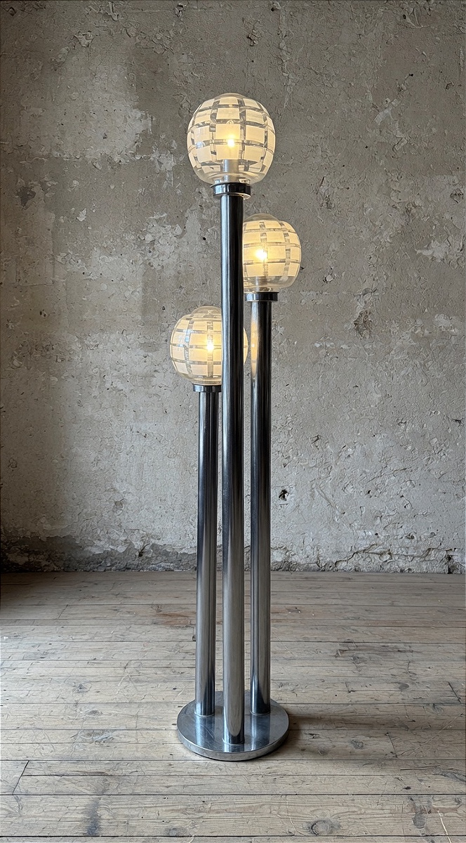 A Striking Floor Lamp Attributed To Designer Toni Zuccheri, 1970